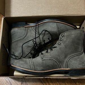 Brand New Red Wing Iron Ranger Slate Muleskinner